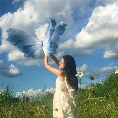 木马上的女人